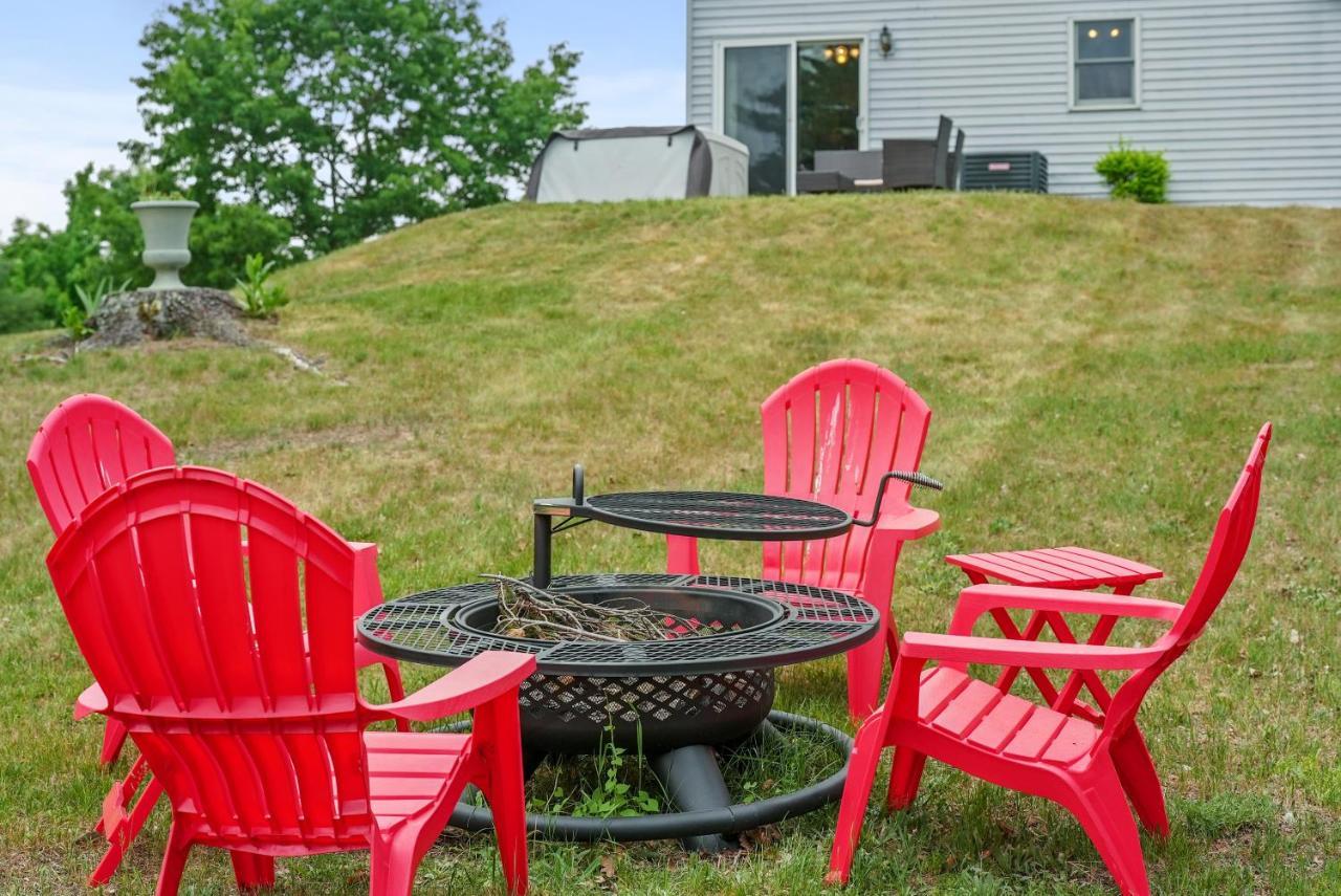 Long Lake Retreat- Hot Tub, Pool Table, Firepit Traverse City Buitenkant foto